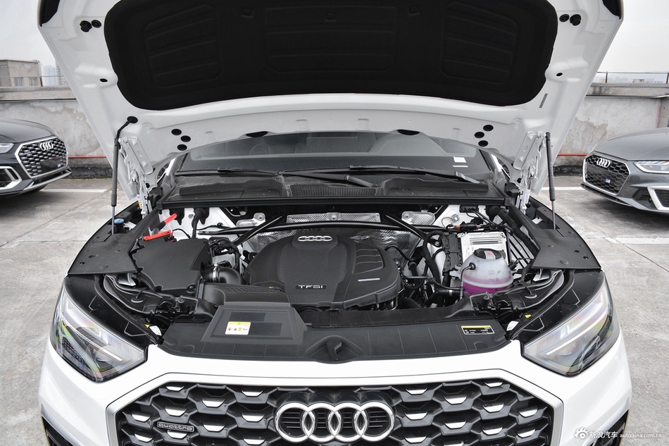 2022款奥迪Q5L Sportback 40 TFSI 豪华型