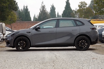 2026款零跑Lafa5 605 Pro