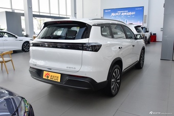 2025款风云T8 1.5T 130km 豪华版7座