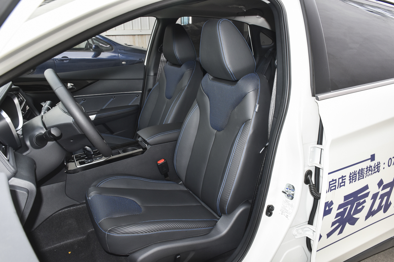 2019款启辰D60 EV高续航尊享版