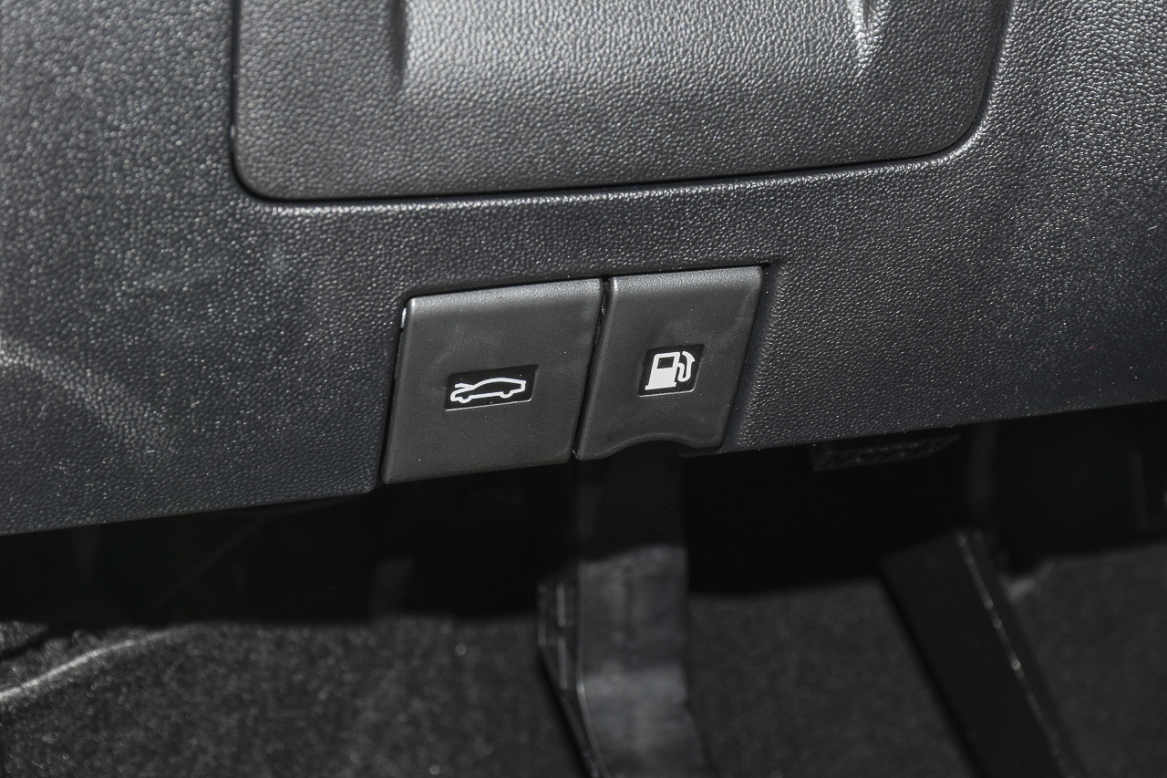 2019款宝骏RC-6 1.5T手动24小时在线精英型