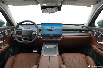 2027款艾瑞泽8 PRO 2.0T DCT 猎鹰500豪华型