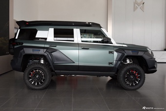 2024款猛士M800 1.5T 125km 高顶版