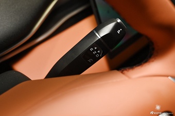 2026款深蓝S05 520MAX纯电版