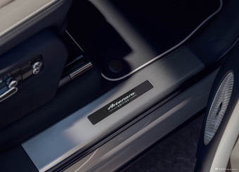 2026款添越 4.0T V8 云境版 官图