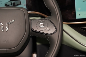 2025款红旗EH7 690 智选版