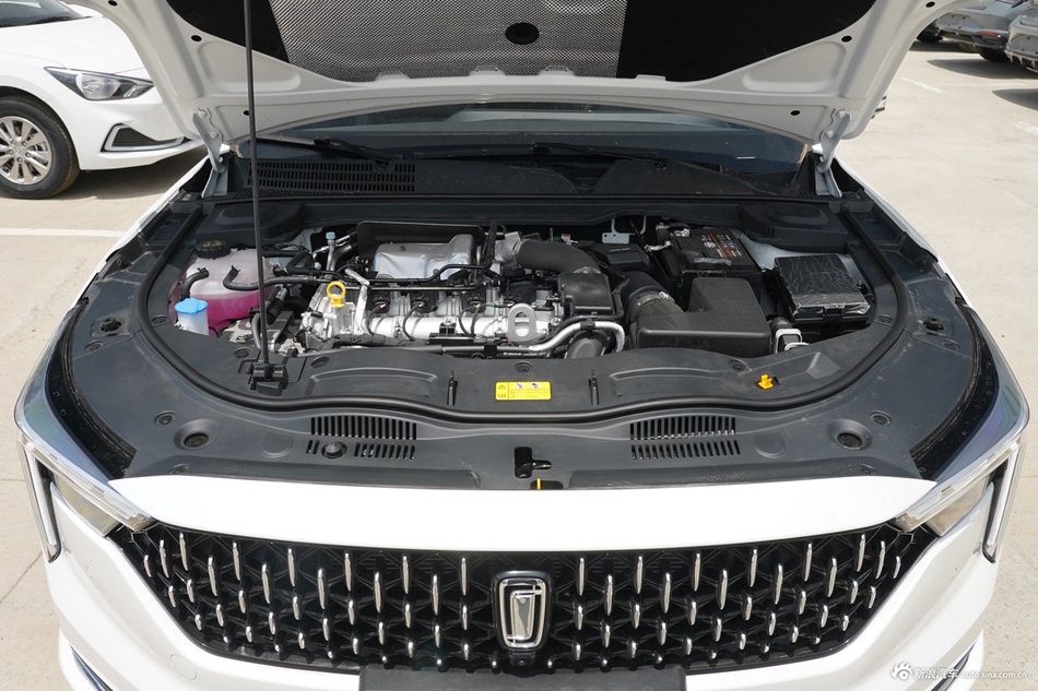 2022款奔腾B70 2.0T 自动驭享型