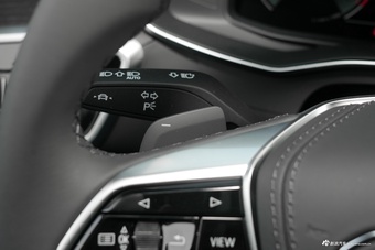 2026款奥迪A6L 45 TFSI 臻选动感型