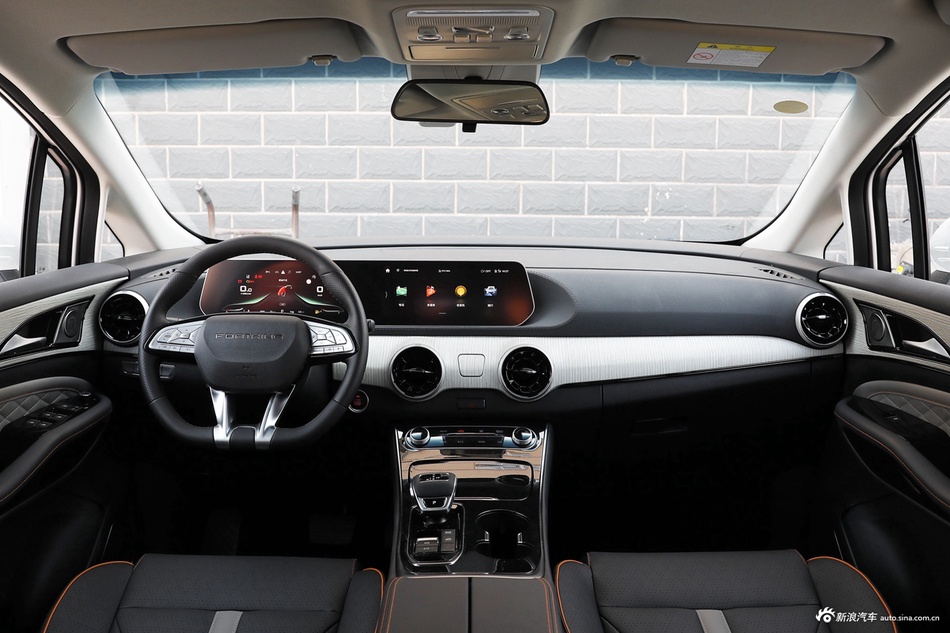 2022款风行·游艇 1.5T DCT追风版