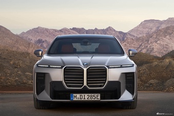 2027款宝马i7 60 xDrive 海外版 官图
