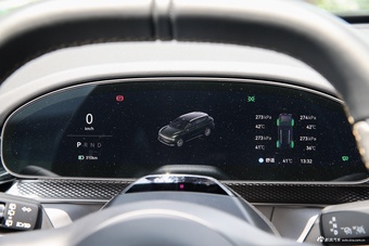 2026款ZEEKR 7X 75kWh 后驱MAX版