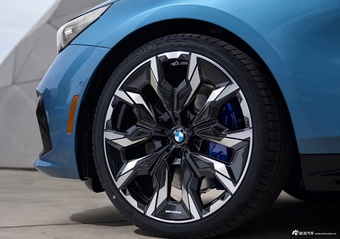 2025款宝马5系 540i xDrive Legacy Edition 海外版