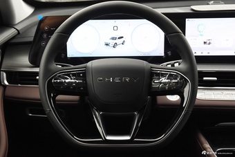 2025款瑞虎8 PRO 290T 两驱尊贵版