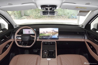 2024款瑞虎8 L 2.0T 两驱舒适版 5座图片