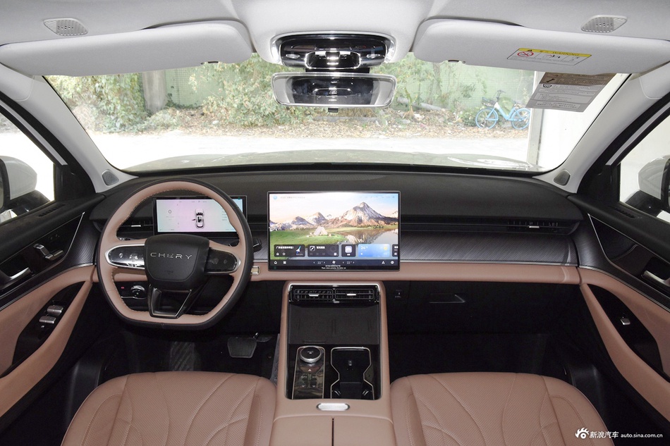 2024款瑞虎8 L 2.0T 两驱舒适版 5座