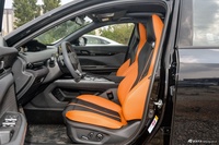 2024款长安UNI-V 1.5T 尊贵运动型
