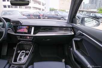 2025款奥迪A3 Sportback 35TFSI 飞驰尊享型