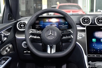 2026款奔驰C级 C 260 L 运动版