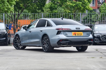 2026款奥迪A6L 3.0T quattro 旗舰型