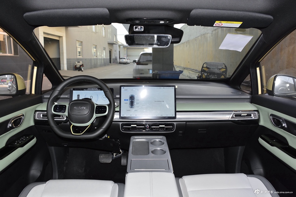 2023款AION Y Plus 70 科技版