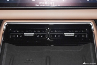 2024款瑞虎8 L 2.0T 两驱豪华版 7座