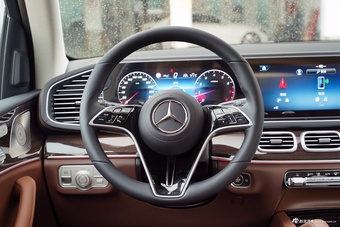 2025款奔驰GLE级 改款 GLE 350 4MATIC 动感型