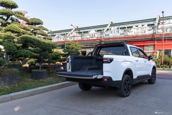 2025款雷达金刚 520km 四驱长厢 大力金刚