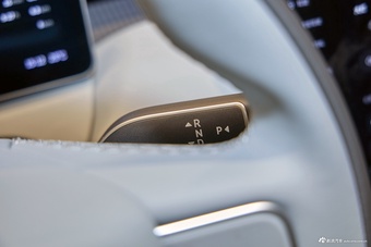 2025款蔚来ET5T 75kWh Touring