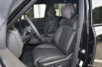 2024款极石01 尊享6座长续航版