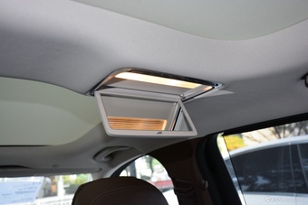 2022款奔驰E级 改款 E 300 L 豪华型