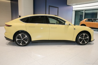 2026款蔚来ET5 75kWh