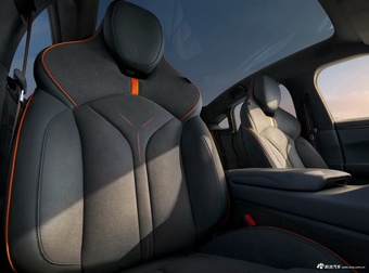 2025款小鹏P7 鹏翼版 官图