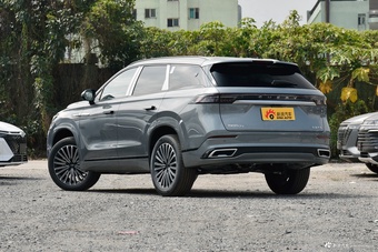 2025款瑞虎9 2.0T 双离合两驱舒享版 7座