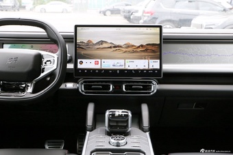 2025款山海T2 206km XWD 穿越加长版