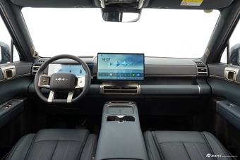 2026款方程豹钛7 315KM 两驱Max版