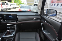 2021款大通T90 2.0T单增压手动两驱高底盘精英型长箱