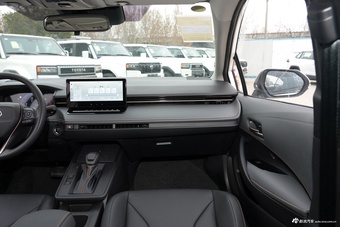 2026款卡罗拉 1.8L 双擎 先锋版