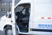 2022款图雅诺新能源 厢式运输车加长轴中顶3座79.92kWh