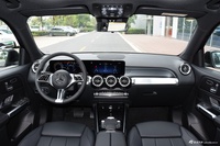 2024款奔驰GLB 220 时尚型