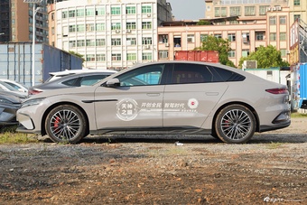 2025款汉EV智驾版 701KM激光雷达旗舰型