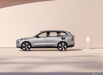 2023款沃尔沃EX90 官图