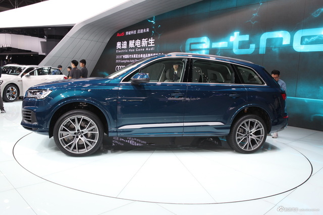奥迪Q7