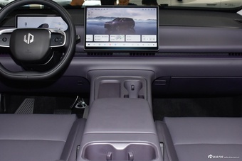 2026款零跑C10 605悦享版