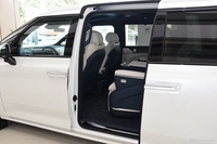 2024款ZEEKR 009 六座行政版四驱