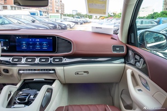 2026款迈巴赫GLS 480 4MATIC 礼逸版