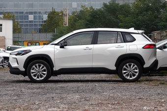 2026款卡罗拉锐放 2.0L 先锋版