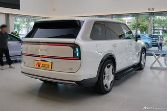 2025款ZEEKR 9X Ultra版