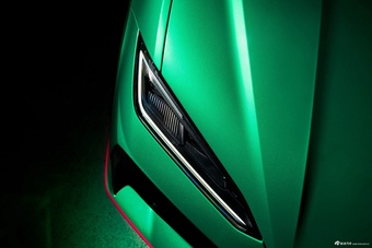 2026款Urus SE 4.0T Tettonero 特别版 官图