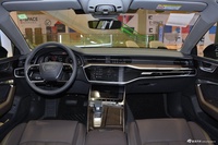 2022款奥迪A7L 55 TFSI quattro S-line 志远型流晶套装