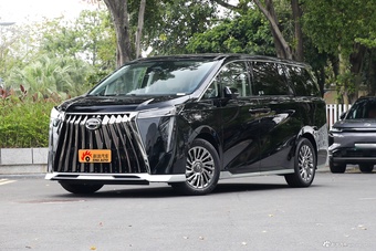 2024款传祺M8 宗师系列 双擎 御尊版图片
